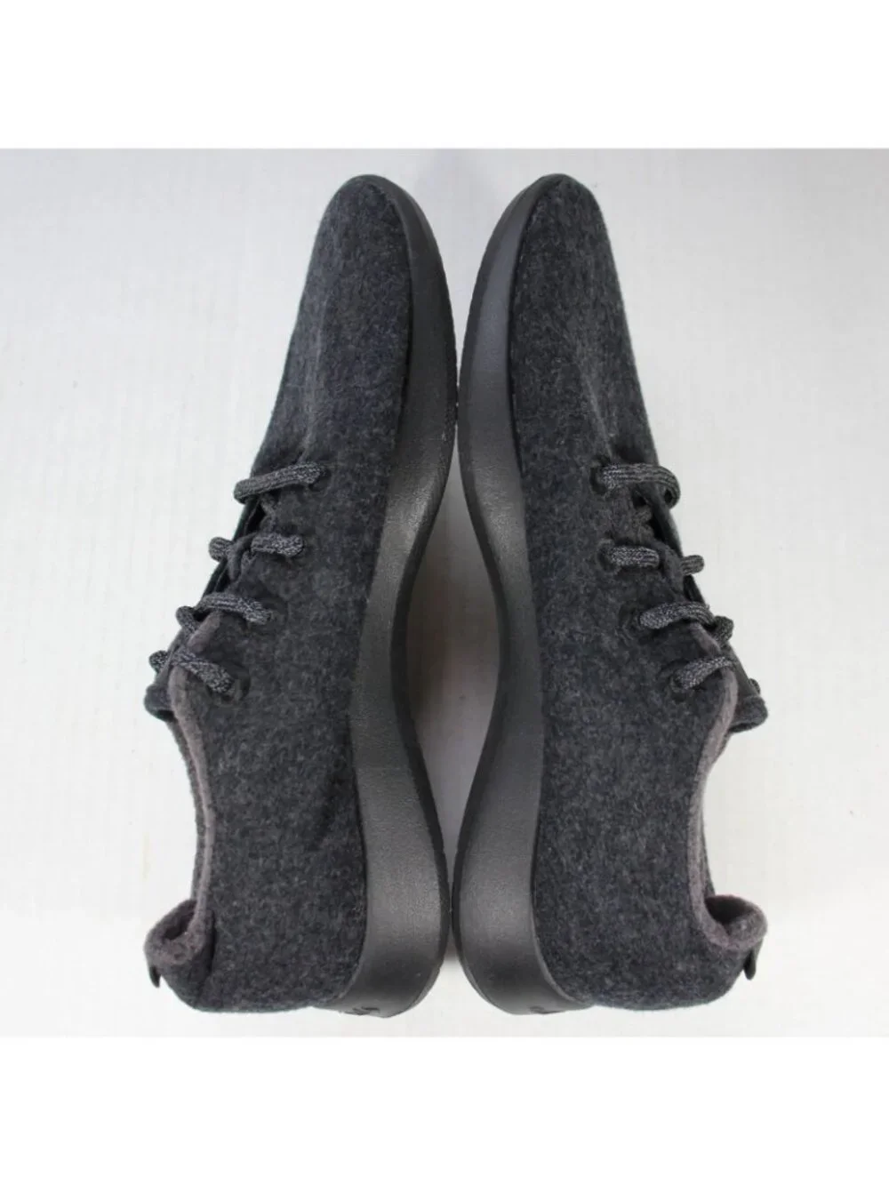 Allbirds The Wool Runner Shoes Mens 9 NEW C1333